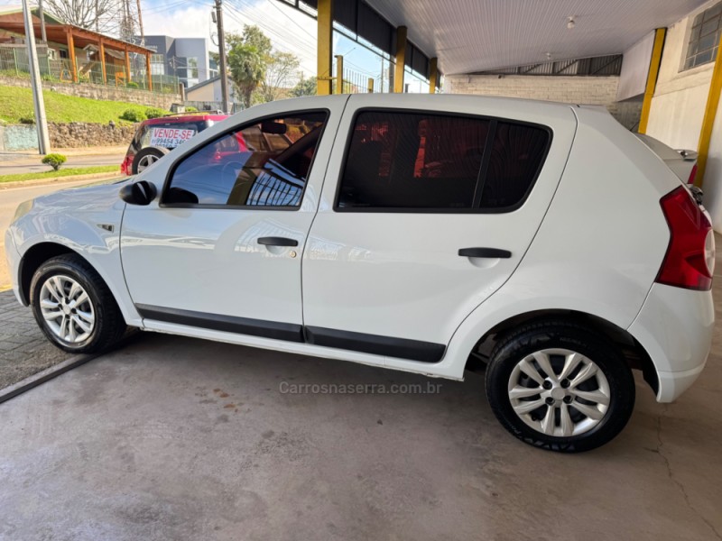 SANDERO 1.0 EXPRESSION 16V FLEX 4P MANUAL - 2009 - BARãO