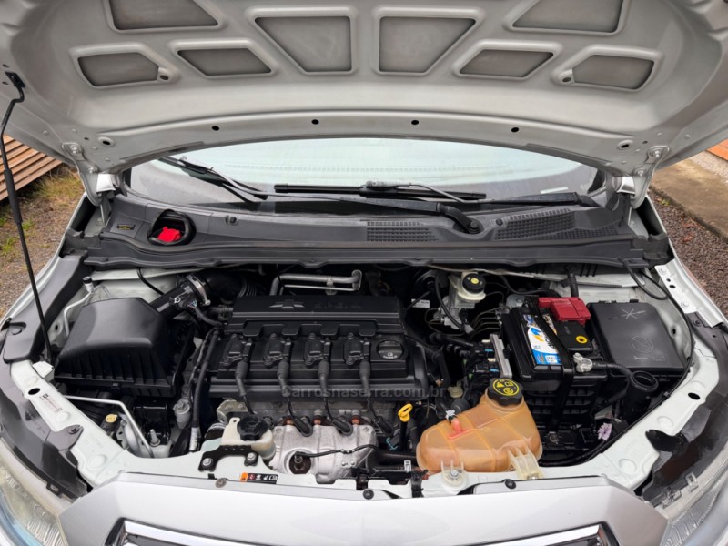 ONIX 1.4 MPFI LTZ 8V FLEX 4P MANUAL - 2015 - GARIBALDI