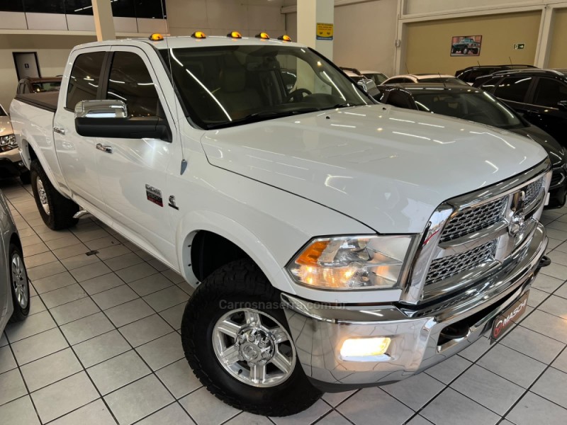 2500 LARAMIE 6.7 CD 4X4 TDI DIESEL 4P AUTOMÁTICA - 2012 - CAXIAS DO SUL