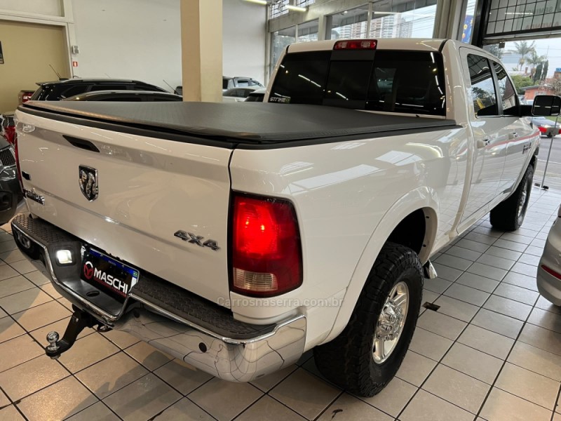 2500 LARAMIE 6.7 CD 4X4 TDI DIESEL 4P AUTOMÁTICA - 2012 - CAXIAS DO SUL