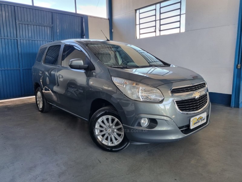 spin 1.8 lt 8v flex 4p automatico 2013 vacaria