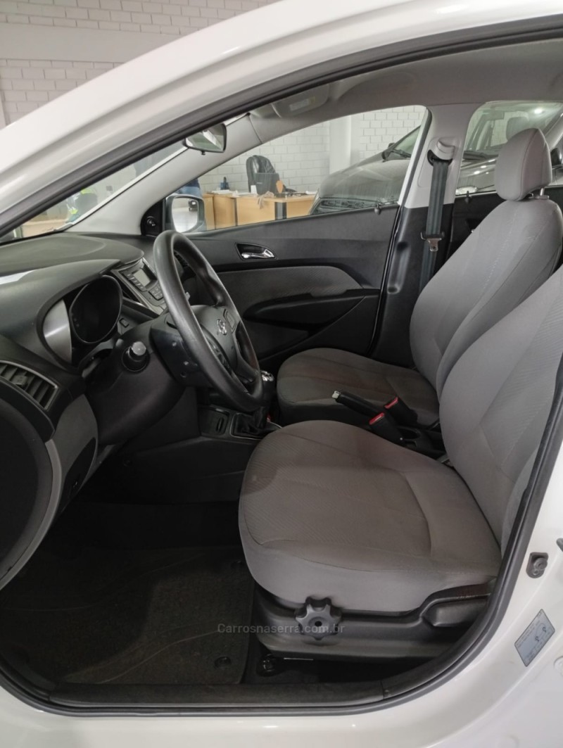 HB20S 1.6 COMFORT PLUS 16V FLEX 4P MANUAL - 2015 - PASSO FUNDO