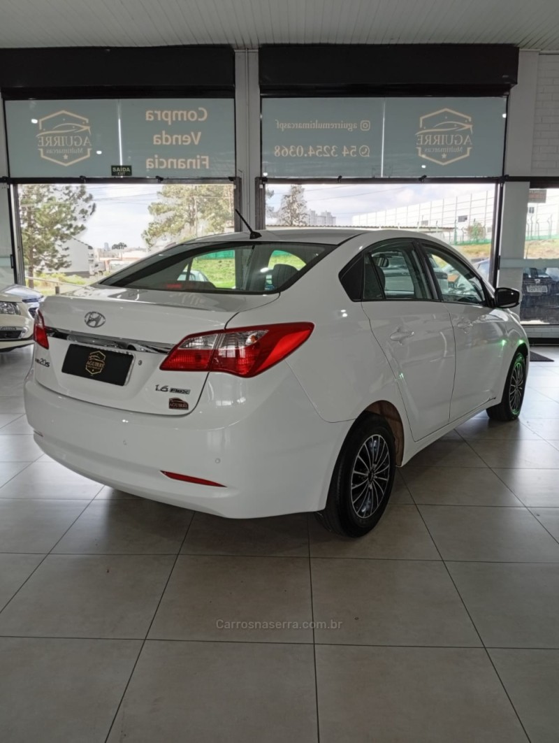 HB20S 1.6 COMFORT PLUS 16V FLEX 4P MANUAL - 2015 - PASSO FUNDO