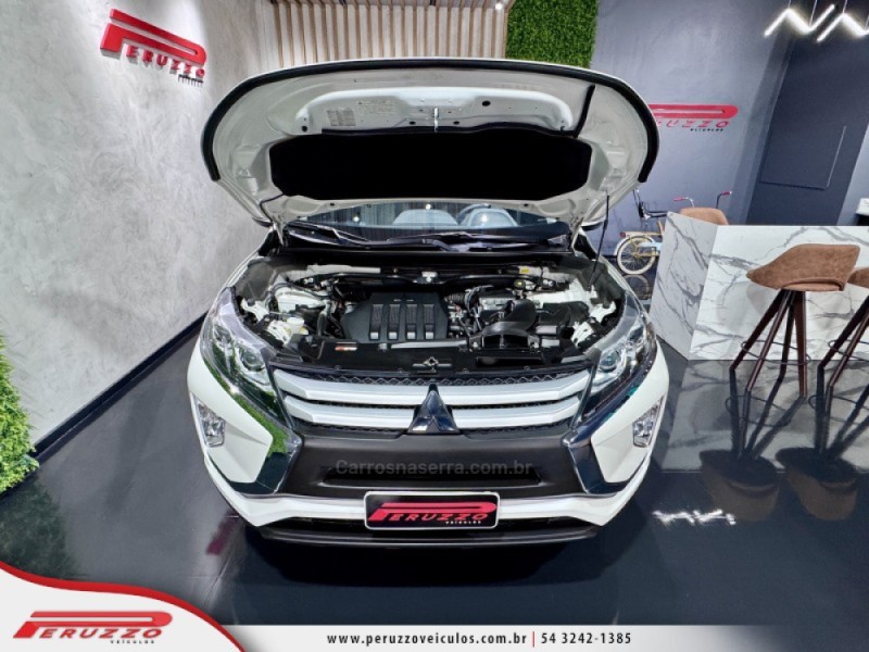 ECLIPSE CROSS 1.5 GLS 16V FLEX 4P AUTOMÁTICO - 2022 - NOVA PRATA
