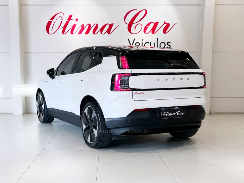EX30 ULTRA EXTENDED RANGE - 2024 - FLORES DA CUNHA