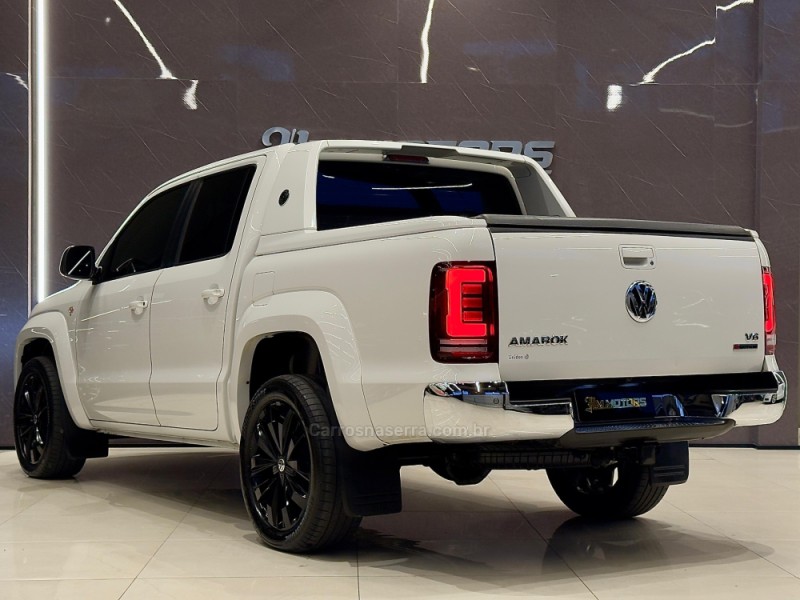 AMAROK 3.0 V6 EXTREME CD DIESEL 4X4 AT 4P AUTOMÁTICO - 2021 - CAXIAS DO SUL