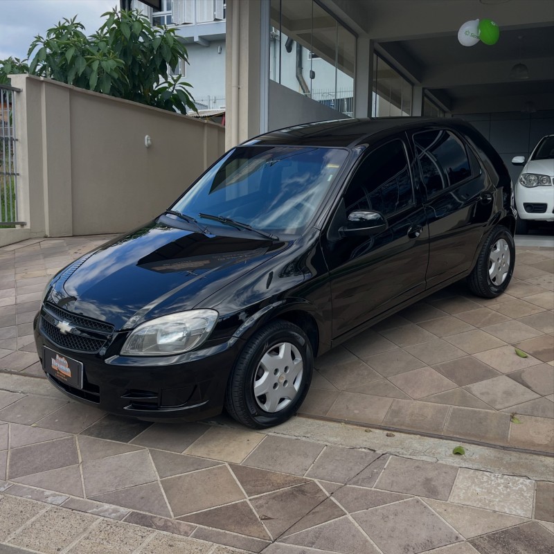CELTA 1.0 MPFI LT 8V FLEX 4P MANUAL - 2013 - NOVA PETRóPOLIS