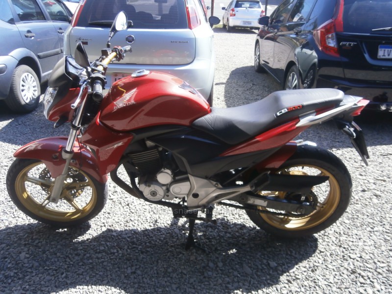 CB 300R  - 2015 - FARROUPILHA