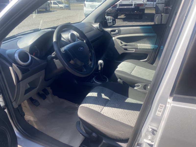 FIESTA 1.0 MPI FIRST HATCH 8V FLEX 4P MANUAL - 2014 - CAXIAS DO SUL