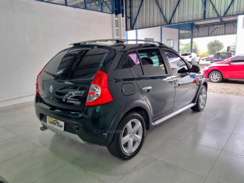 SANDERO 1.6 STEPWAY 8V FLEX 4P MANUAL - 2011 - VACARIA