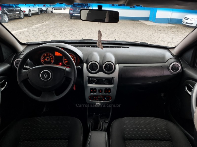 SANDERO 1.6 STEPWAY 8V FLEX 4P MANUAL - 2011 - VACARIA