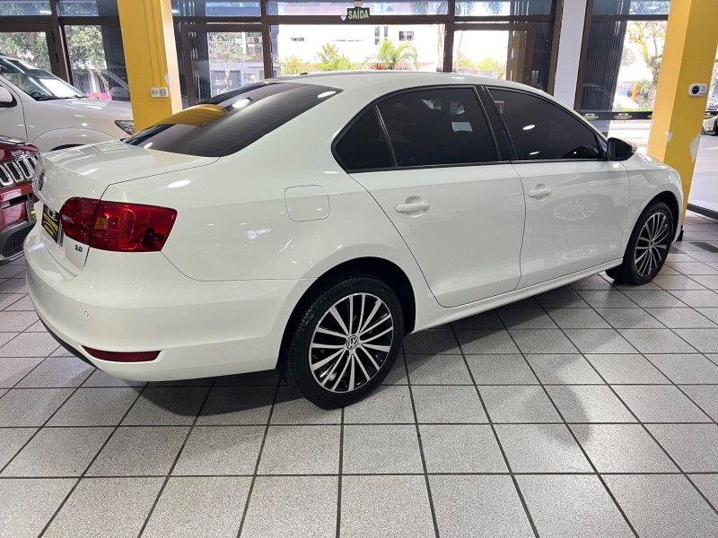 JETTA 2.0 COMFORTLINE FLEX 4P TIPTRONIC - 2012 - CAXIAS DO SUL