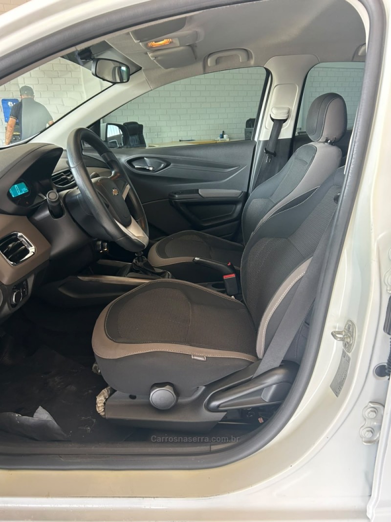 PRISMA 1.0 MPFI LT 8V FLEX 4P MANUAL - 2015 - PASSO FUNDO