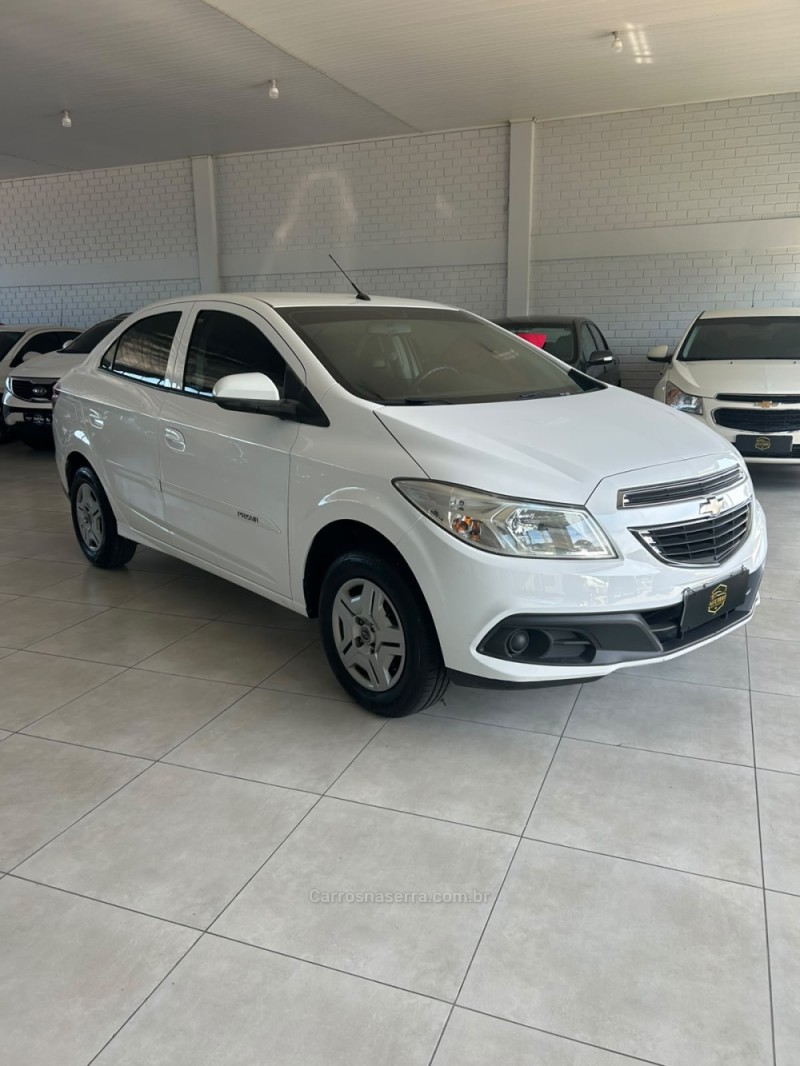 PRISMA 1.0 MPFI LT 8V FLEX 4P MANUAL - 2015 - PASSO FUNDO