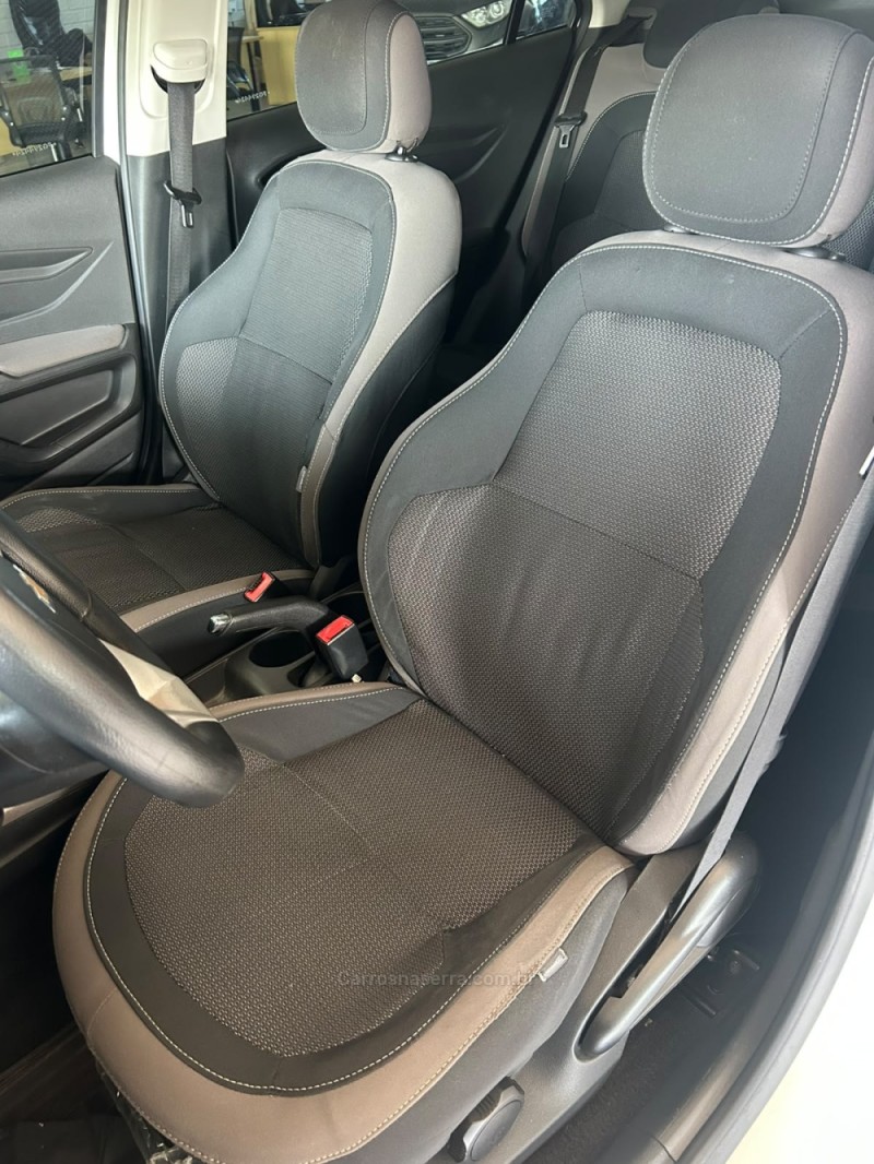 PRISMA 1.0 MPFI LT 8V FLEX 4P MANUAL - 2015 - PASSO FUNDO