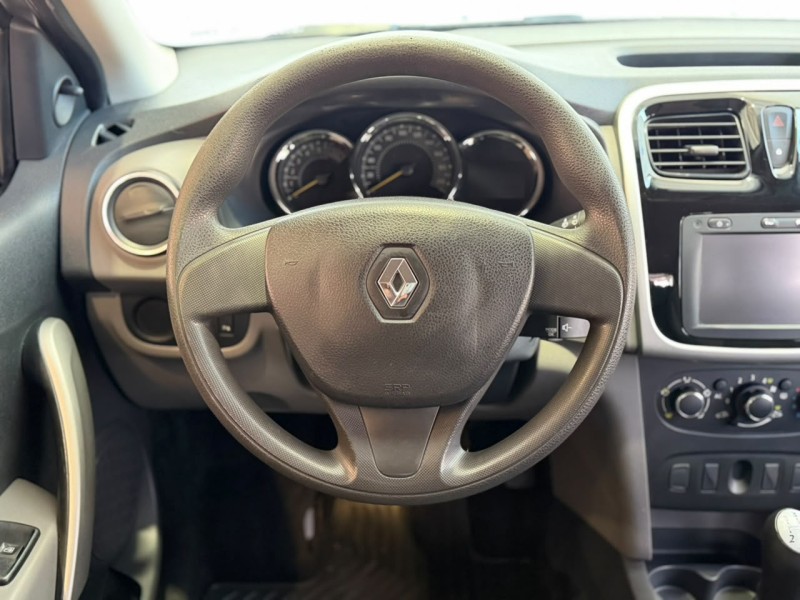 LOGAN 1.6 EXPRESSION 8V FLEX 4P MANUAL - 2014 - CAXIAS DO SUL