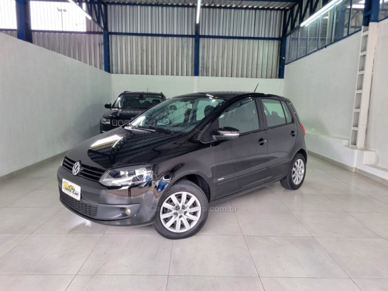 FOX 1.6 MI 8V FLEX 4P MANUAL - 2013 - VACARIA
