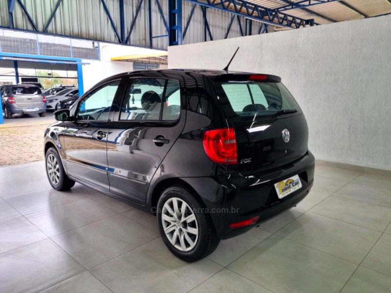 FOX 1.6 MI 8V FLEX 4P MANUAL - 2013 - VACARIA