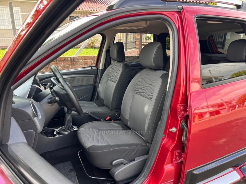 DUSTER 1.6 DYNAMIQUE 4X2 16V FLEX 4P MANUAL - 2013 - VENâNCIO AIRES