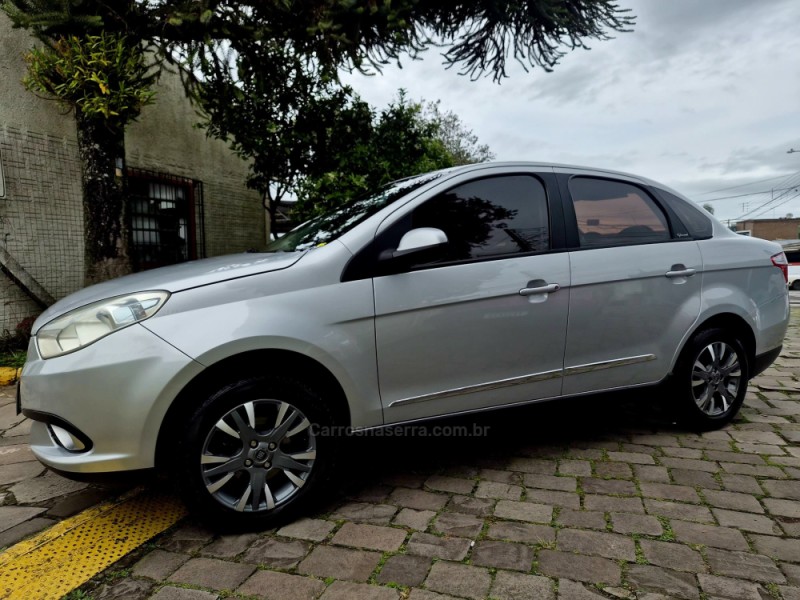 siena 1.6 mpi essence 16v flex 4p manual 2013 caxias do sul