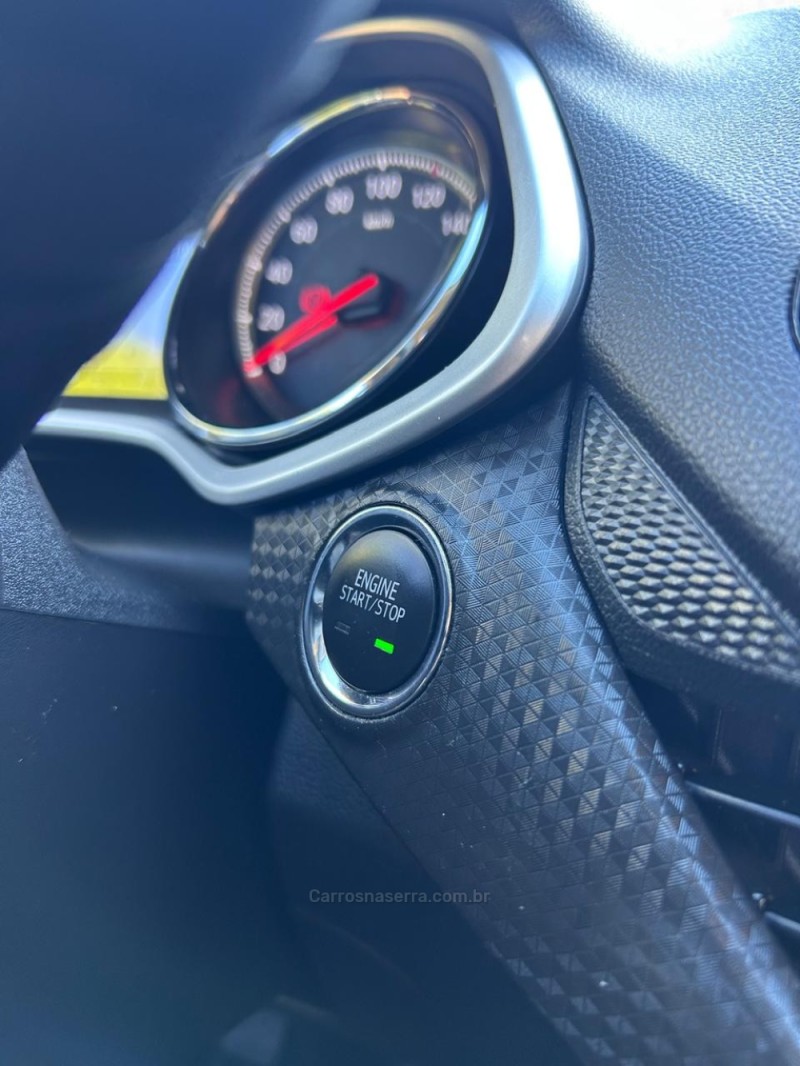 ONIX 1.0 LT 12V FLEX 4P MANUAL - 2020 - VENâNCIO AIRES