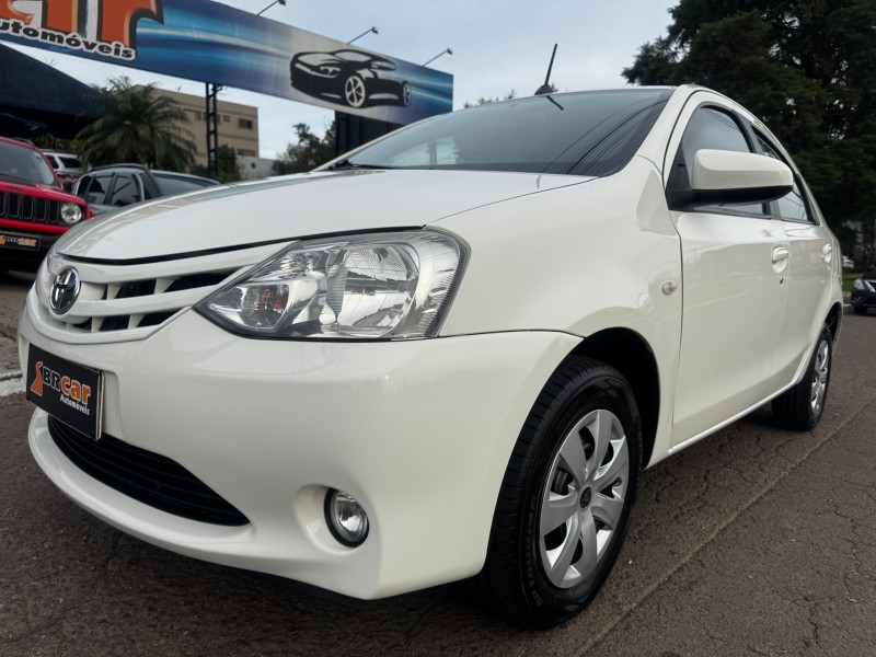 etios 1.5 xs 16v flex 4p manual 2017 dois irmaos