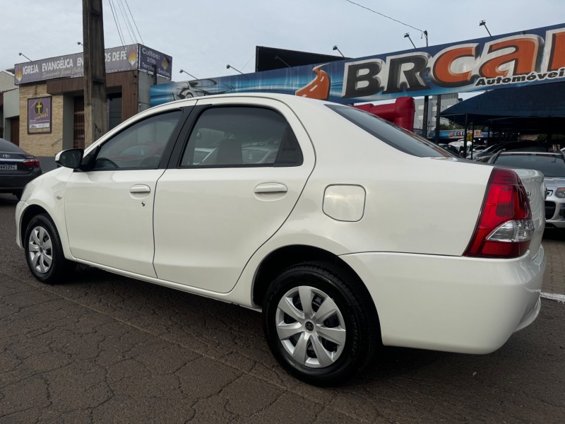 ETIOS 1.5 XS 16V FLEX 4P MANUAL - 2017 - DOIS IRMãOS