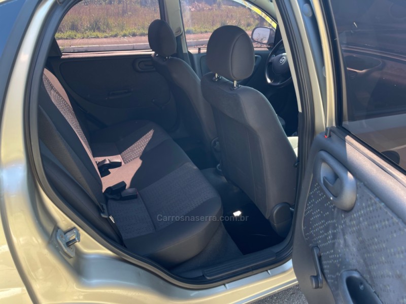 CORSA 1.4 MPFI MAXX 8V FLEX 4P MANUAL - 2012 - BENTO GONçALVES