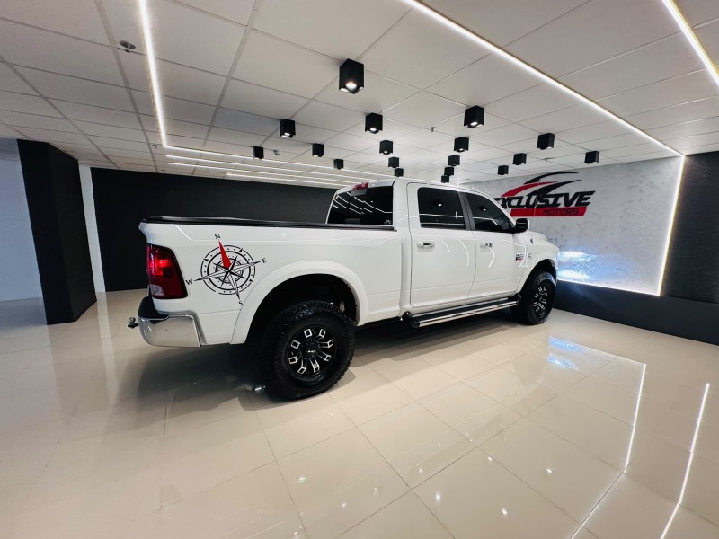 2500 LARAMIE 6.7 CD 4X4 TDI DIESEL 4P AUTOMÁTICA - 2012 - CAXIAS DO SUL