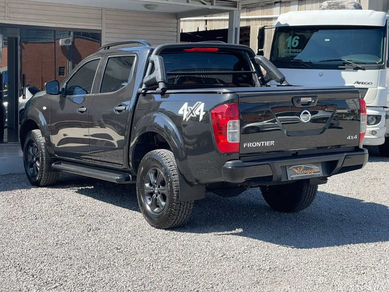 FRONTIER 2.3 ATTACK 4X4 CD BI-TURBO DIESEL 4P AUTOMÁTICO - 2020 - CAXIAS DO SUL