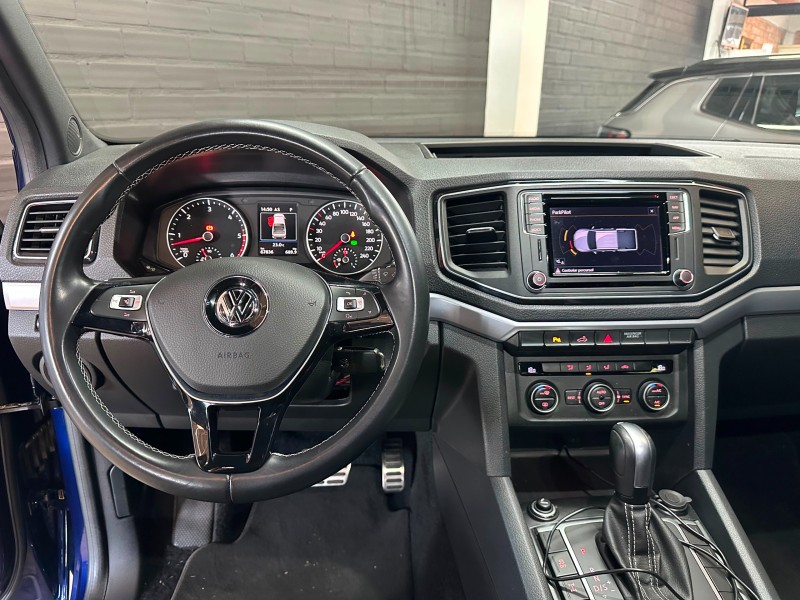 AMAROK 3.0 V6 TDI HIGHLINE CD DIESEL 4MOTION AUTOMÁTICO - 2023 - FARROUPILHA