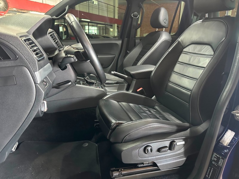 AMAROK 3.0 V6 TDI HIGHLINE CD DIESEL 4MOTION AUTOMÁTICO - 2023 - FARROUPILHA
