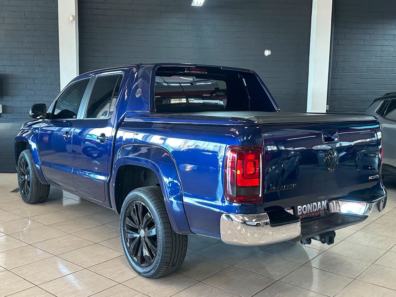 AMAROK 3.0 V6 TDI HIGHLINE CD DIESEL 4MOTION AUTOMÁTICO - 2023 - FARROUPILHA