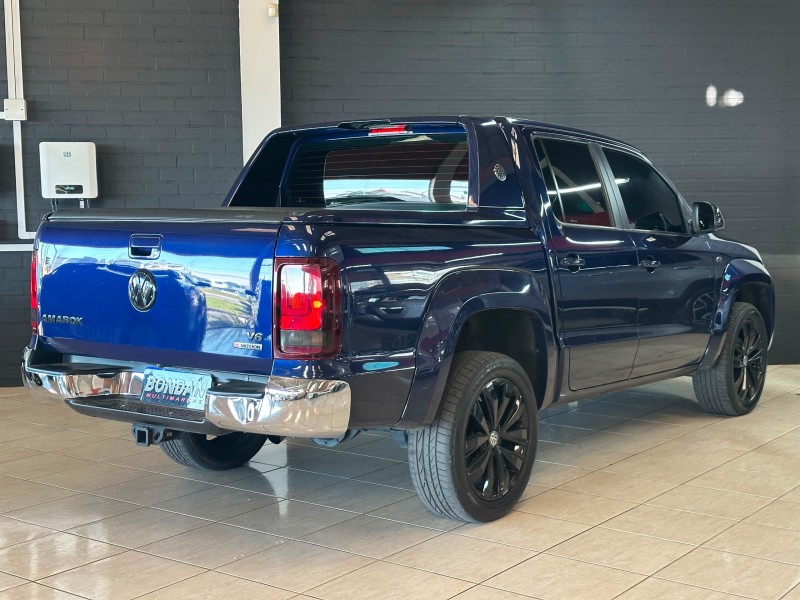 AMAROK 3.0 V6 TDI HIGHLINE CD DIESEL 4MOTION AUTOMÁTICO - 2023 - FARROUPILHA