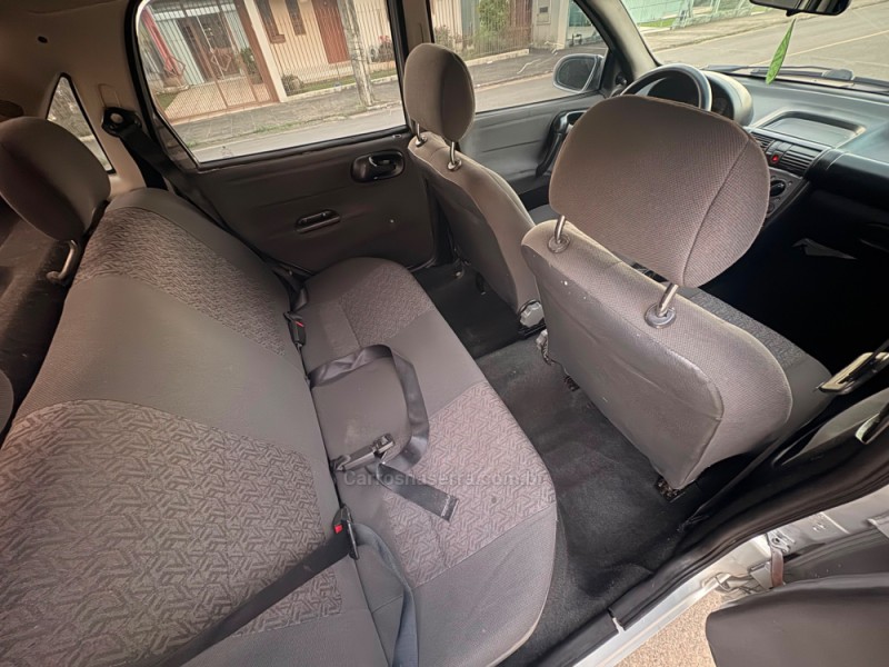 CLASSIC 1.0 MPFI LIFE 8V GASOLINA 4P MANUAL - 2005 - ESTâNCIA VELHA