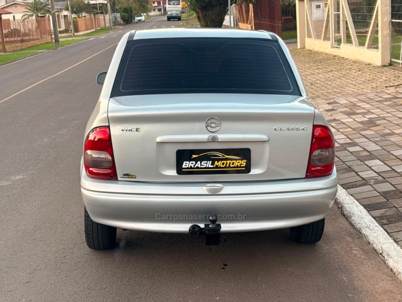 CLASSIC 1.0 MPFI LIFE 8V GASOLINA 4P MANUAL - 2005 - ESTâNCIA VELHA
