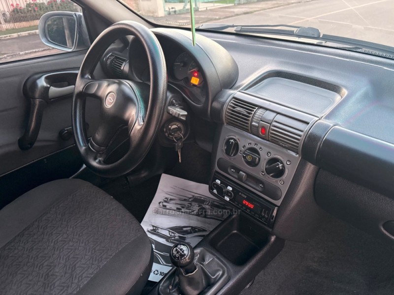 CLASSIC 1.0 MPFI LIFE 8V GASOLINA 4P MANUAL - 2005 - ESTâNCIA VELHA
