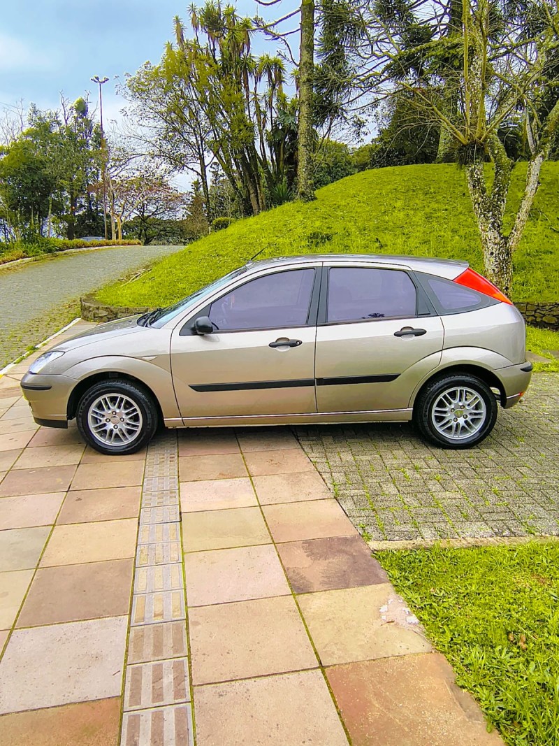FOCUS 1.6 GLX 8V FLEX 4P MANUAL - 2008 - FARROUPILHA