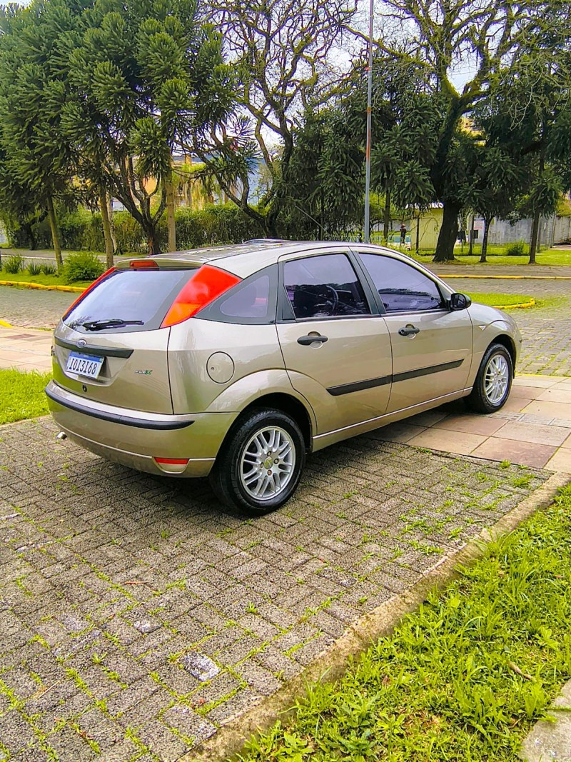 FOCUS 1.6 GLX 8V FLEX 4P MANUAL - 2008 - FARROUPILHA