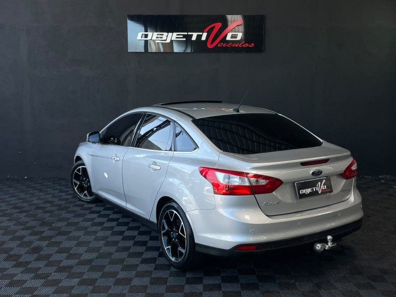 FOCUS 2.0 TITANIUM PLUS 16V FLEX 4P AUTOMÁTICO - 2015 - CAXIAS DO SUL