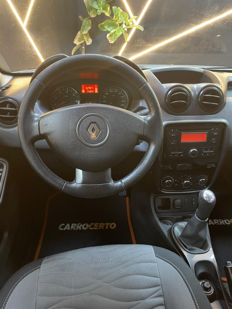 DUSTER 1.6 DYNAMIQUE 4X2 16V FLEX 4P MANUAL - 2014 - NOVO HAMBURGO