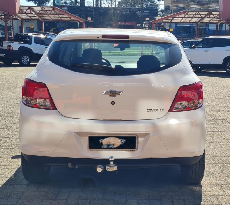 ONIX 1.0 LT 12V FLEX 4P MANUAL - 2014 - CANELA