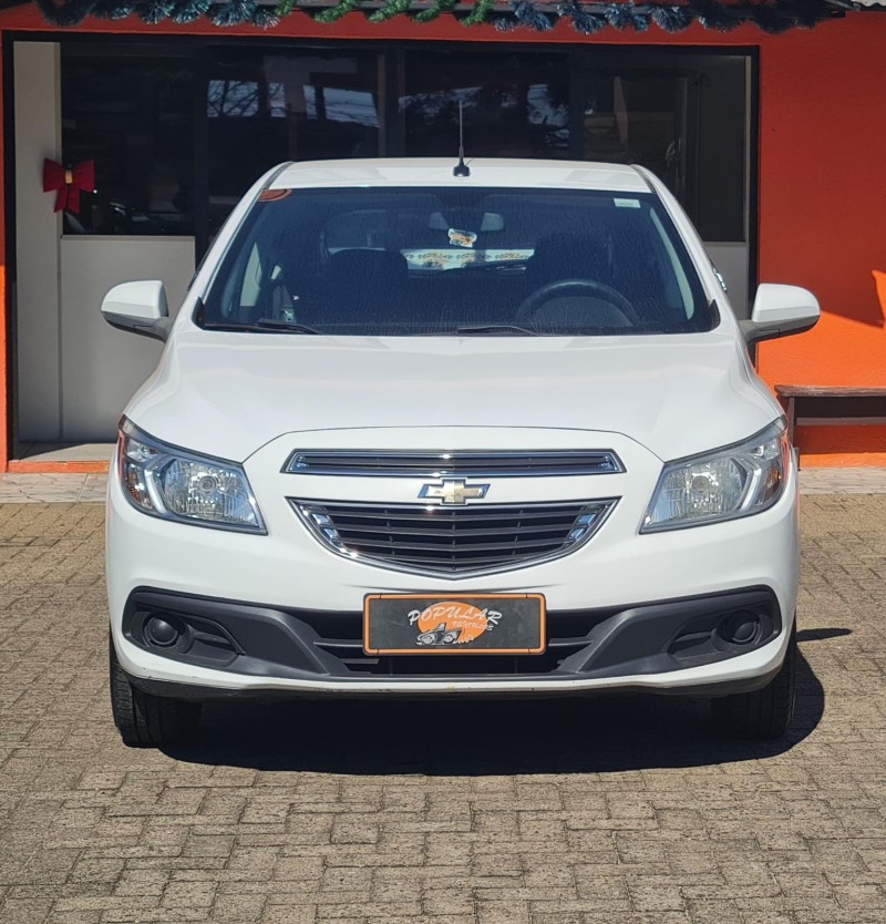 ONIX 1.0 LT 12V FLEX 4P MANUAL - 2014 - CANELA