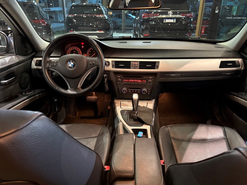 325I 2.5 SEDAN 24V GASOLINA 4P AUTOMÁTICO - 2011 - FARROUPILHA