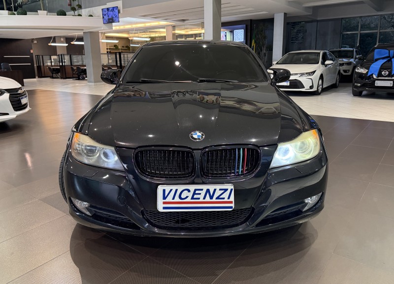 325I 2.5 SEDAN 24V GASOLINA 4P AUTOMÁTICO - 2011 - FARROUPILHA