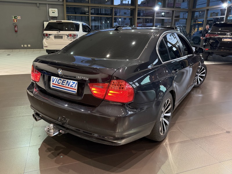 325I 2.5 SEDAN 24V GASOLINA 4P AUTOMÁTICO - 2011 - FARROUPILHA
