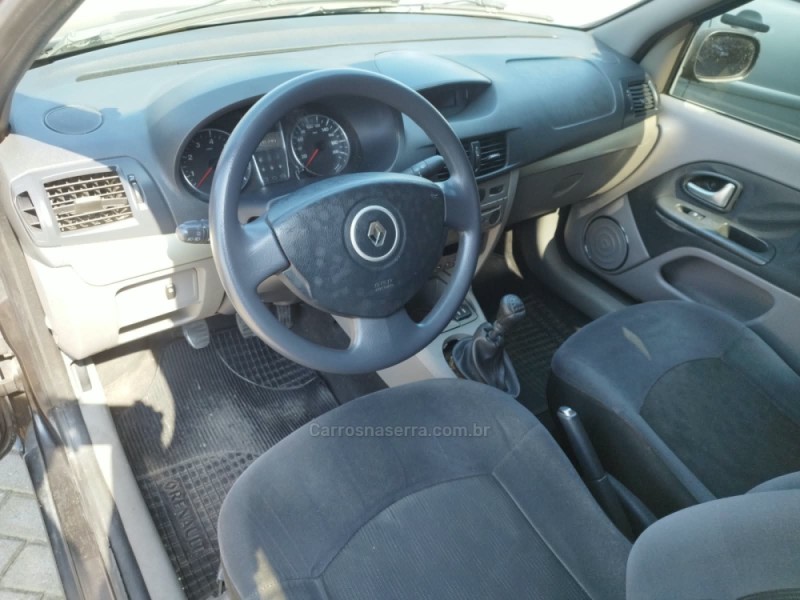 SYMBOL 1.6 PRIVILÈGE 16V FLEX 4P MANUAL - 2012 - NOVO HAMBURGO