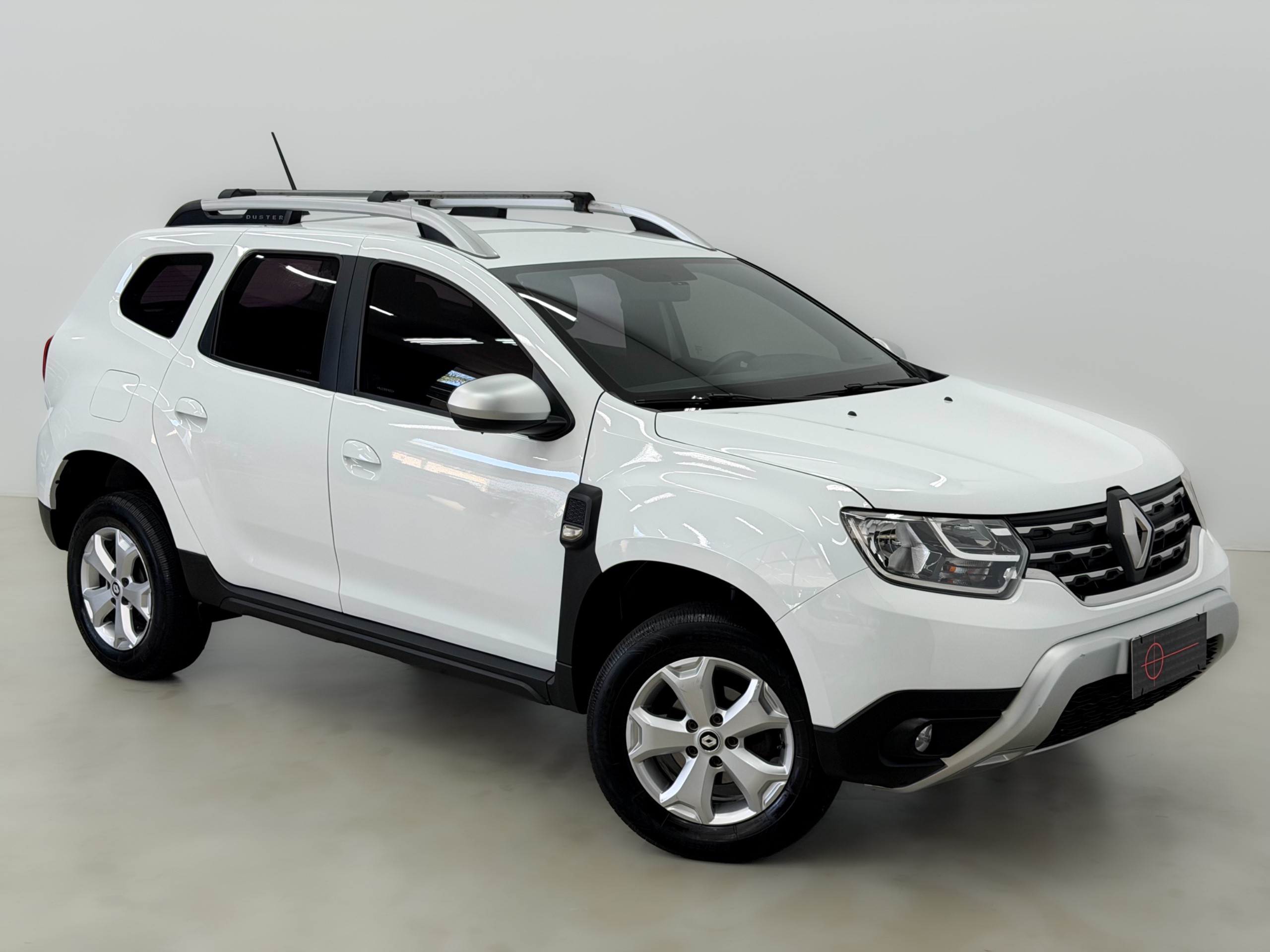 RENAULT DUSTER — foto 1