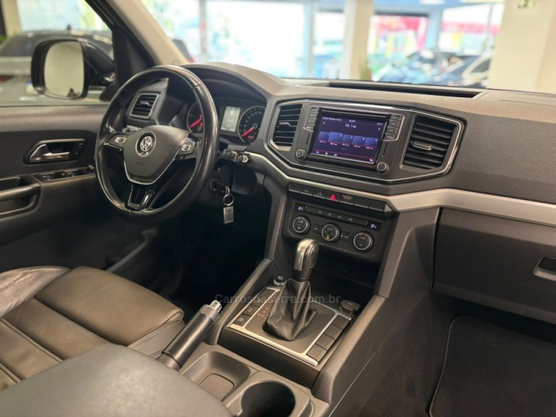 AMAROK 3.0 V6 TDI HIGHLINE CD DIESEL 4MOTION AUTOMÁTICO - 2023 - CARLOS BARBOSA