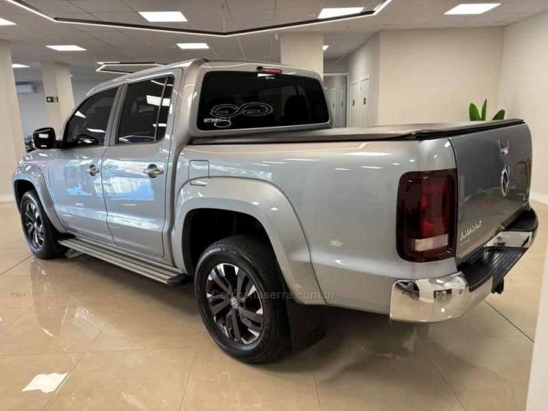 AMAROK 3.0 V6 TDI HIGHLINE CD DIESEL 4MOTION AUTOMÁTICO - 2023 - CARLOS BARBOSA